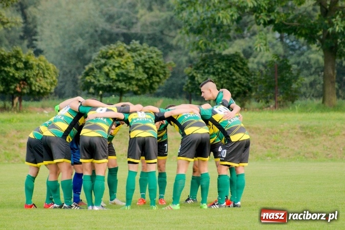 Zdjęcie w galerii na portalu naszraciborz.pl: Rafako odprawiło Polonię z kwitkiem. Ładny gol Harasa, dwa trafienia Cerkowniaka wiadomości z regionu