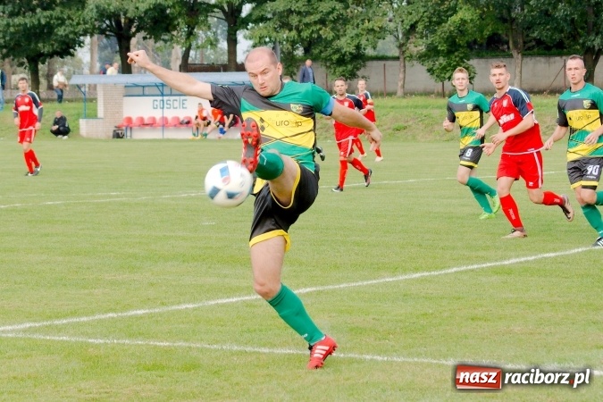 Zdjęcie w galerii na portalu naszraciborz.pl: Rafako odprawiło Polonię z kwitkiem. Ładny gol Harasa, dwa trafienia Cerkowniaka wiadomości z regionu