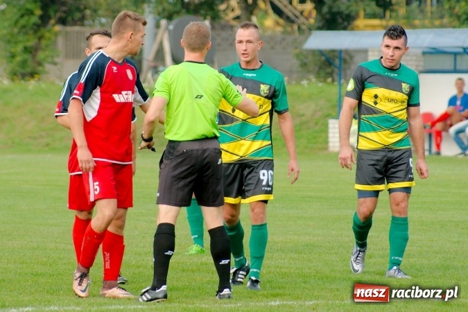 Zdjęcie w galerii na portalu naszraciborz.pl: Rafako odprawiło Polonię z kwitkiem. Ładny gol Harasa, dwa trafienia Cerkowniaka wiadomości z regionu