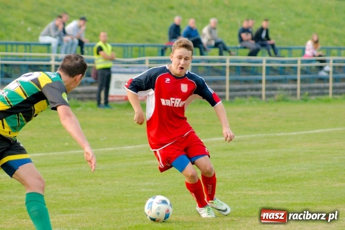Zdjęcie w galerii na portalu naszraciborz.pl: Rafako odprawiło Polonię z kwitkiem. Ładny gol Harasa, dwa trafienia Cerkowniaka wiadomości z regionu