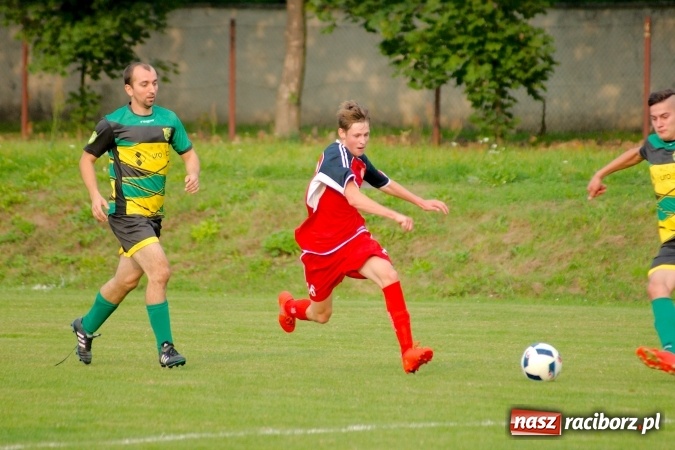Zdjęcie w galerii na portalu naszraciborz.pl: Rafako odprawiło Polonię z kwitkiem. Ładny gol Harasa, dwa trafienia Cerkowniaka wiadomości z regionu