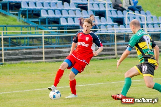 Zdjęcie w galerii na portalu naszraciborz.pl: Rafako odprawiło Polonię z kwitkiem. Ładny gol Harasa, dwa trafienia Cerkowniaka wiadomości z regionu