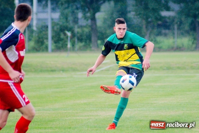 Zdjęcie w galerii na portalu naszraciborz.pl: Rafako odprawiło Polonię z kwitkiem. Ładny gol Harasa, dwa trafienia Cerkowniaka wiadomości z regionu