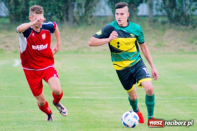 Zdjęcie w galerii na portalu naszraciborz.pl: Rafako odprawiło Polonię z kwitkiem. Ładny gol Harasa, dwa trafienia Cerkowniaka wiadomości z regionu