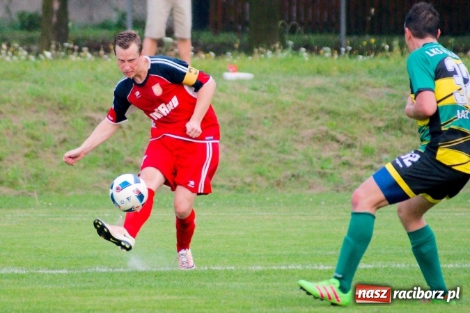 Zdjęcie w galerii na portalu naszraciborz.pl: Rafako odprawiło Polonię z kwitkiem. Ładny gol Harasa, dwa trafienia Cerkowniaka wiadomości z regionu