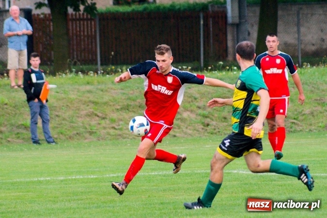 Zdjęcie w galerii na portalu naszraciborz.pl: Rafako odprawiło Polonię z kwitkiem. Ładny gol Harasa, dwa trafienia Cerkowniaka wiadomości z regionu