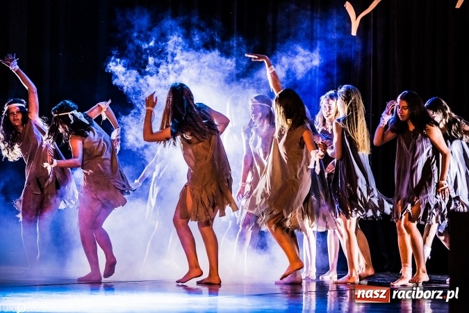 Zdjęcie w galerii na portalu naszraciborz.pl: Wielka taneczna uczta z zespołem SKAZA wiadomości z regionu