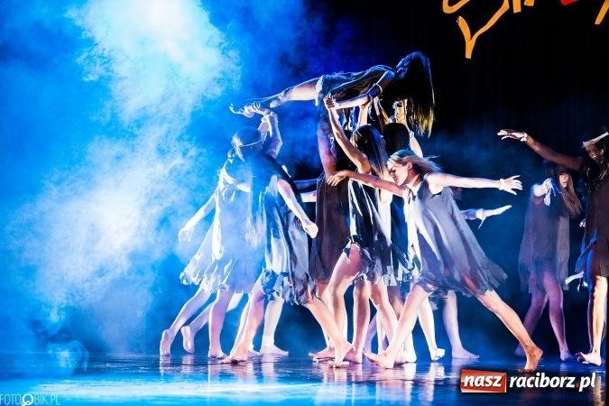 Zdjęcie w galerii na portalu naszraciborz.pl: Wielka taneczna uczta z zespołem SKAZA wiadomości z regionu