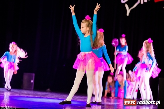 Zdjęcie w galerii na portalu naszraciborz.pl: Wielka taneczna uczta z zespołem SKAZA wiadomości z regionu