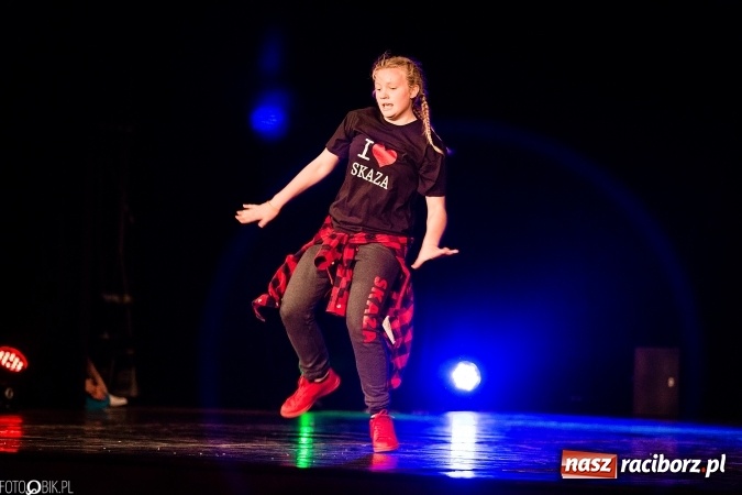 Zdjęcie w galerii na portalu naszraciborz.pl: Wielka taneczna uczta z zespołem SKAZA wiadomości z regionu