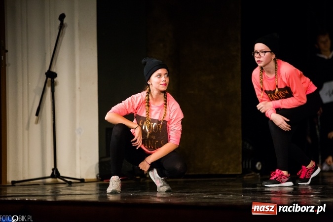 Zdjęcie w galerii na portalu naszraciborz.pl: Wielka taneczna uczta z zespołem SKAZA wiadomości z regionu