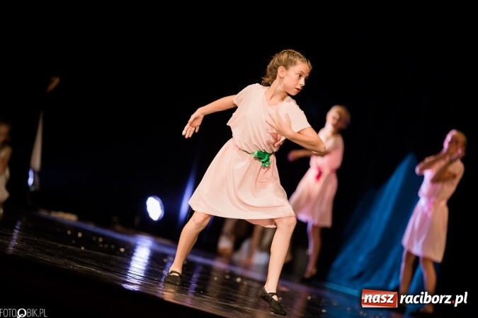 Zdjęcie w galerii na portalu naszraciborz.pl: Wielka taneczna uczta z zespołem SKAZA wiadomości z regionu