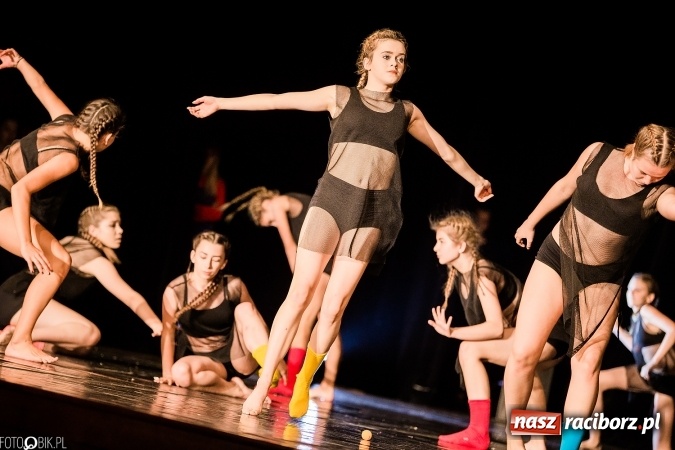 Zdjęcie w galerii na portalu naszraciborz.pl: Wielka taneczna uczta z zespołem SKAZA wiadomości z regionu