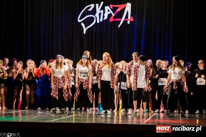 Zdjęcie w galerii na portalu naszraciborz.pl: Wielka taneczna uczta z zespołem SKAZA wiadomości z regionu