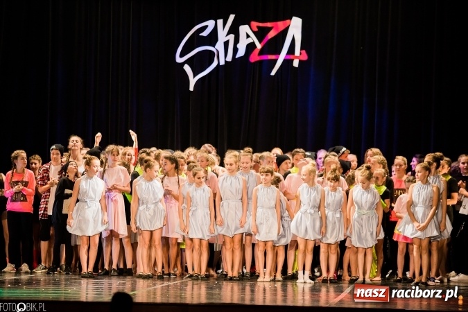 Zdjęcie w galerii na portalu naszraciborz.pl: Wielka taneczna uczta z zespołem SKAZA wiadomości z regionu