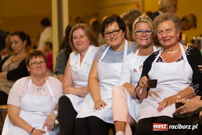 Zdjęcie w galerii na portalu naszraciborz.pl: Kulinarny powrót do tradycji - warsztaty w Krzanowicach  wiadomości z regionu