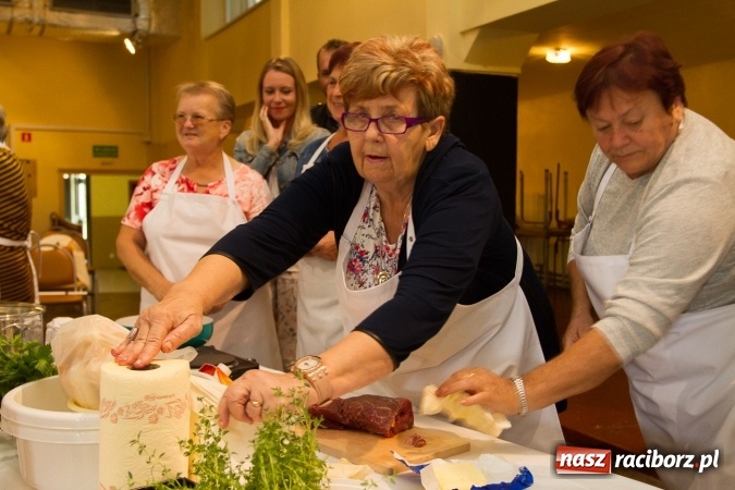 Zdjęcie w galerii na portalu naszraciborz.pl: Kulinarny powrót do tradycji - warsztaty w Krzanowicach  wiadomości z regionu