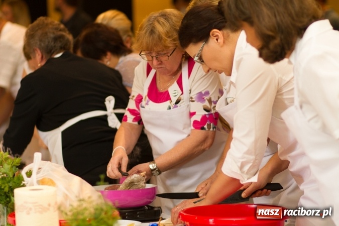 Zdjęcie w galerii na portalu naszraciborz.pl: Kulinarny powrót do tradycji - warsztaty w Krzanowicach  wiadomości z regionu