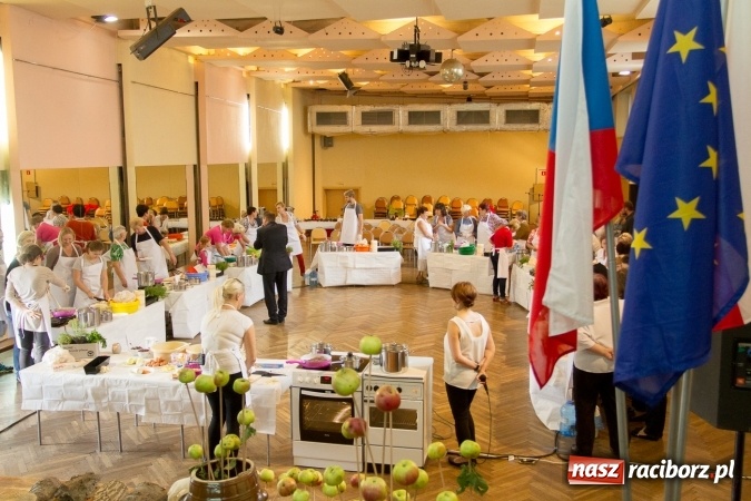 Zdjęcie w galerii na portalu naszraciborz.pl: Kulinarny powrót do tradycji - warsztaty w Krzanowicach  wiadomości z regionu