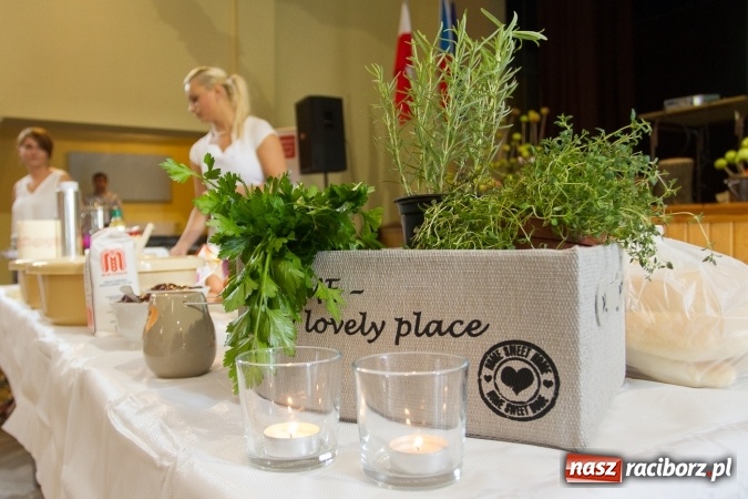 Zdjęcie w galerii na portalu naszraciborz.pl: Kulinarny powrót do tradycji - warsztaty w Krzanowicach  wiadomości z regionu