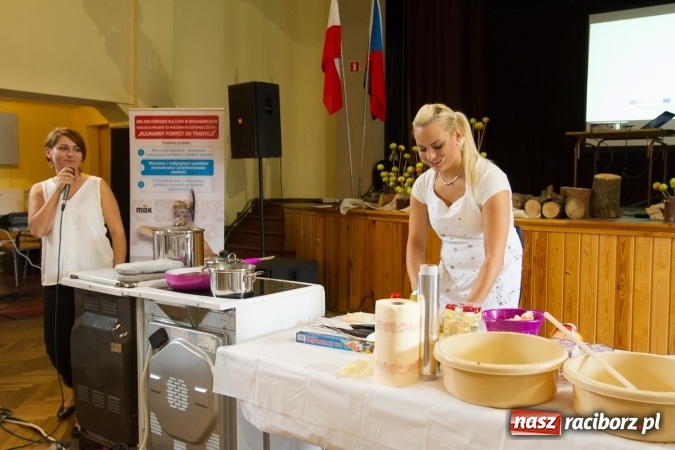 Zdjęcie w galerii na portalu naszraciborz.pl: Kulinarny powrót do tradycji - warsztaty w Krzanowicach  wiadomości z regionu