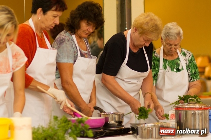 Zdjęcie w galerii na portalu naszraciborz.pl: Kulinarny powrót do tradycji - warsztaty w Krzanowicach  wiadomości z regionu