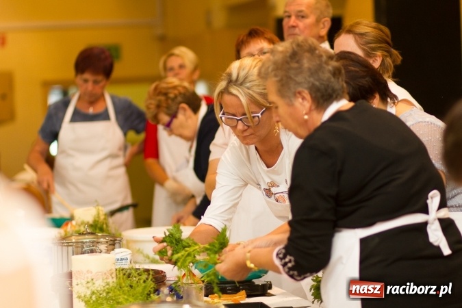Zdjęcie w galerii na portalu naszraciborz.pl: Kulinarny powrót do tradycji - warsztaty w Krzanowicach  wiadomości z regionu