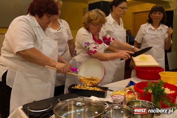 Zdjęcie w galerii na portalu naszraciborz.pl: Kulinarny powrót do tradycji - warsztaty w Krzanowicach  wiadomości z regionu