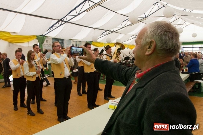 Zdjęcie w galerii na portalu naszraciborz.pl: Oktoberfest 2016 w Szymocicach - fotorelacja wiadomości z regionu