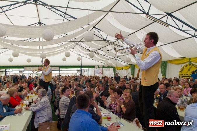 Zdjęcie w galerii na portalu naszraciborz.pl: Oktoberfest 2016 w Szymocicach - fotorelacja wiadomości z regionu