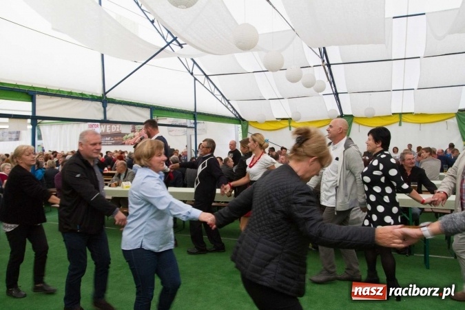 Zdjęcie w galerii na portalu naszraciborz.pl: Oktoberfest 2016 w Szymocicach - fotorelacja wiadomości z regionu