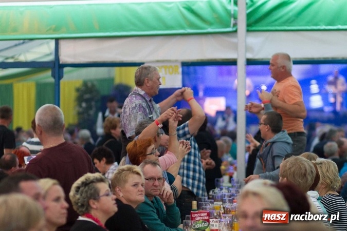 Zdjęcie w galerii na portalu naszraciborz.pl: Oktoberfest 2016 w Szymocicach - fotorelacja wiadomości z regionu