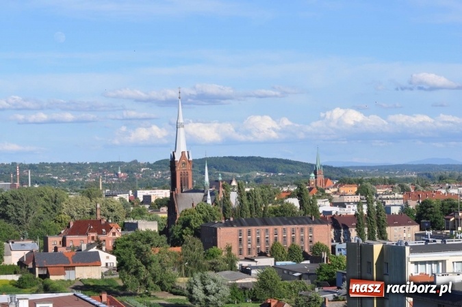 Zdjęcie w galerii na portalu naszraciborz.pl: Nie Brzezie, nie kości&oacute;ł farny, lecz szpital. Zobacz, jak może wyglądać platforma widokowa przy Gamowskiej i co z tego miejsca widać wiadomości z regionu