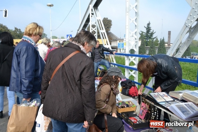 Zdjęcie w galerii na portalu naszraciborz.pl: Jesienny Jarmark na Granicy w Chałupkach wiadomości z regionu