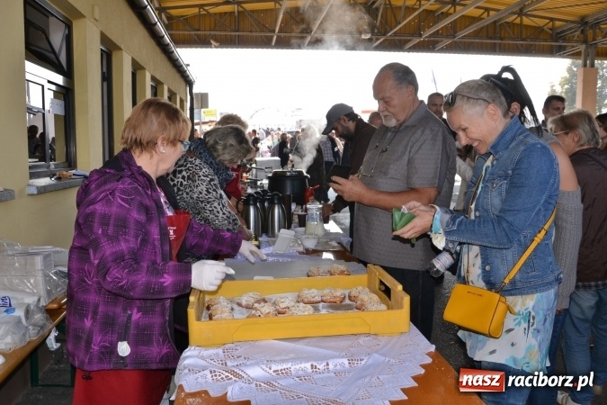 Zdjęcie w galerii na portalu naszraciborz.pl: Jesienny Jarmark na Granicy w Chałupkach wiadomości z regionu