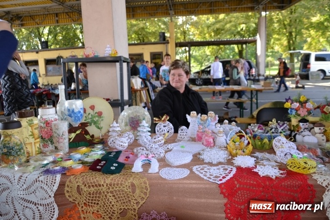 Zdjęcie w galerii na portalu naszraciborz.pl: Jesienny Jarmark na Granicy w Chałupkach wiadomości z regionu