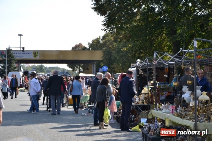 Zdjęcie w galerii na portalu naszraciborz.pl: Jesienny Jarmark na Granicy w Chałupkach wiadomości z regionu