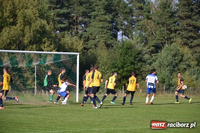 Zdjęcie w galerii na portalu naszraciborz.pl: Jankowice - podział punktów w spotkaniu z liderem  wiadomości z regionu