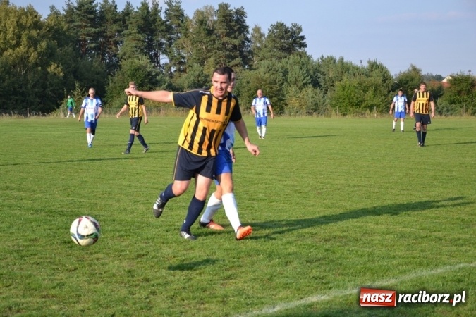 Zdjęcie w galerii na portalu naszraciborz.pl: Jankowice - podział punktów w spotkaniu z liderem  wiadomości z regionu