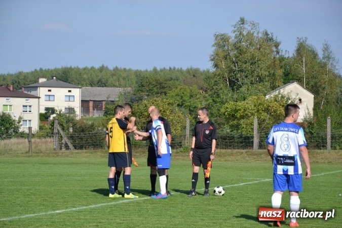 Zdjęcie w galerii na portalu naszraciborz.pl: Jankowice - podział punktów w spotkaniu z liderem  wiadomości z regionu