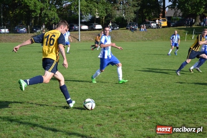 Zdjęcie w galerii na portalu naszraciborz.pl: Jankowice - podział punktów w spotkaniu z liderem  wiadomości z regionu