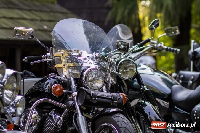 Zdjęcie w galerii na portalu naszraciborz.pl: Motocykliści z SRC na dziękczynnych nieszporach w Pietrowicach Wielkich wiadomości z regionu