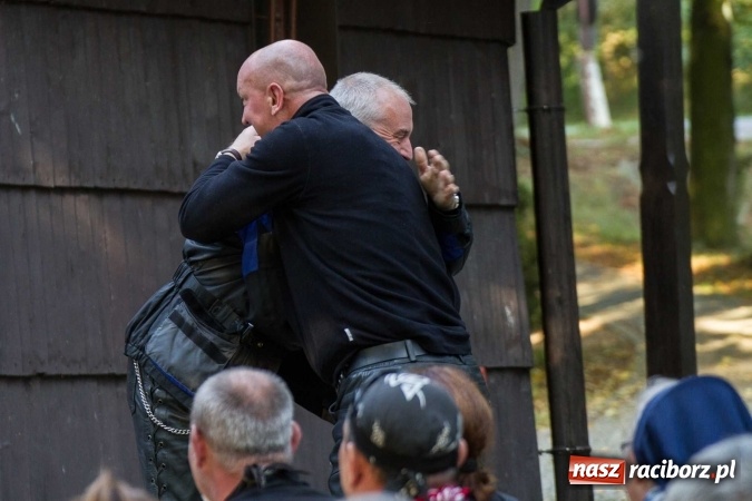 Zdjęcie w galerii na portalu naszraciborz.pl: Motocykliści z SRC na dziękczynnych nieszporach w Pietrowicach Wielkich wiadomości z regionu