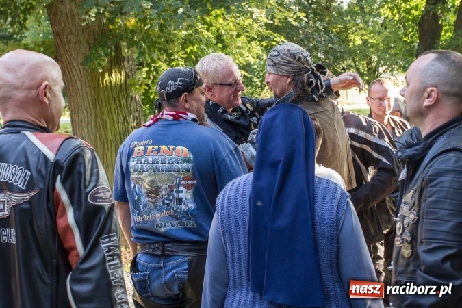 Zdjęcie w galerii na portalu naszraciborz.pl: Motocykliści z SRC na dziękczynnych nieszporach w Pietrowicach Wielkich wiadomości z regionu