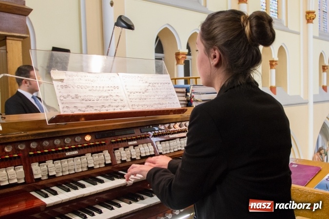 Zdjęcie w galerii na portalu naszraciborz.pl: XXIX Dni Muzyki Organowej i Kameralnej im. Henryka Klai - koncert na Ostrogu wiadomości z regionu