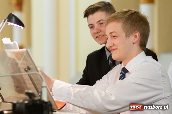 Zdjęcie w galerii na portalu naszraciborz.pl: XXIX Dni Muzyki Organowej i Kameralnej im. Henryka Klai - koncert na Ostrogu wiadomości z regionu