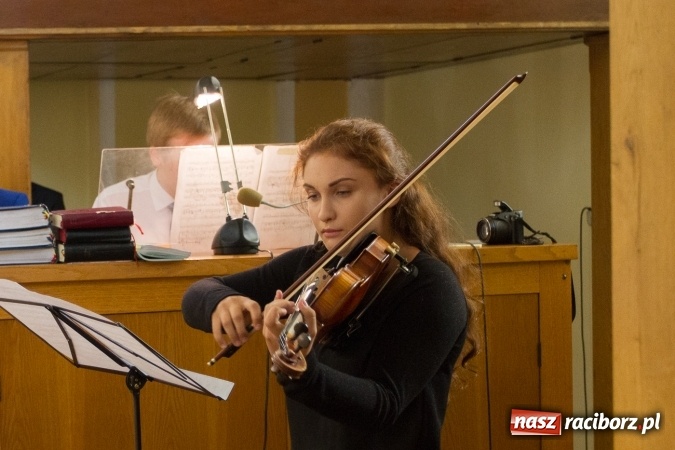 Zdjęcie w galerii na portalu naszraciborz.pl: XXIX Dni Muzyki Organowej i Kameralnej im. Henryka Klai - koncert na Ostrogu wiadomości z regionu