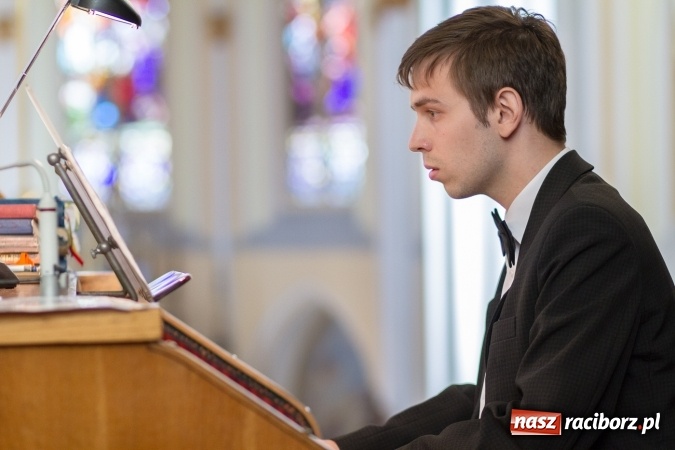 Zdjęcie w galerii na portalu naszraciborz.pl: XXIX Dni Muzyki Organowej i Kameralnej im. Henryka Klai - koncert na Ostrogu wiadomości z regionu
