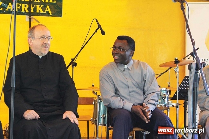 Zdjęcie w galerii na portalu naszraciborz.pl: Młodzi dla Kamerunu, czyli IV raciborskie Spotkanie z Afryką wiadomości z regionu