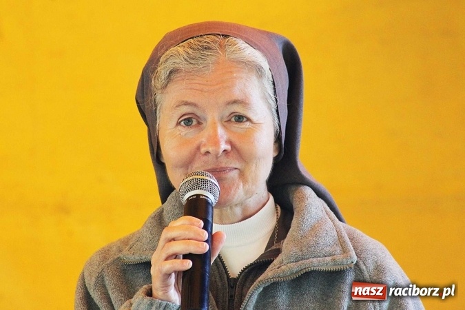 Zdjęcie w galerii na portalu naszraciborz.pl: Młodzi dla Kamerunu, czyli IV raciborskie Spotkanie z Afryką wiadomości z regionu